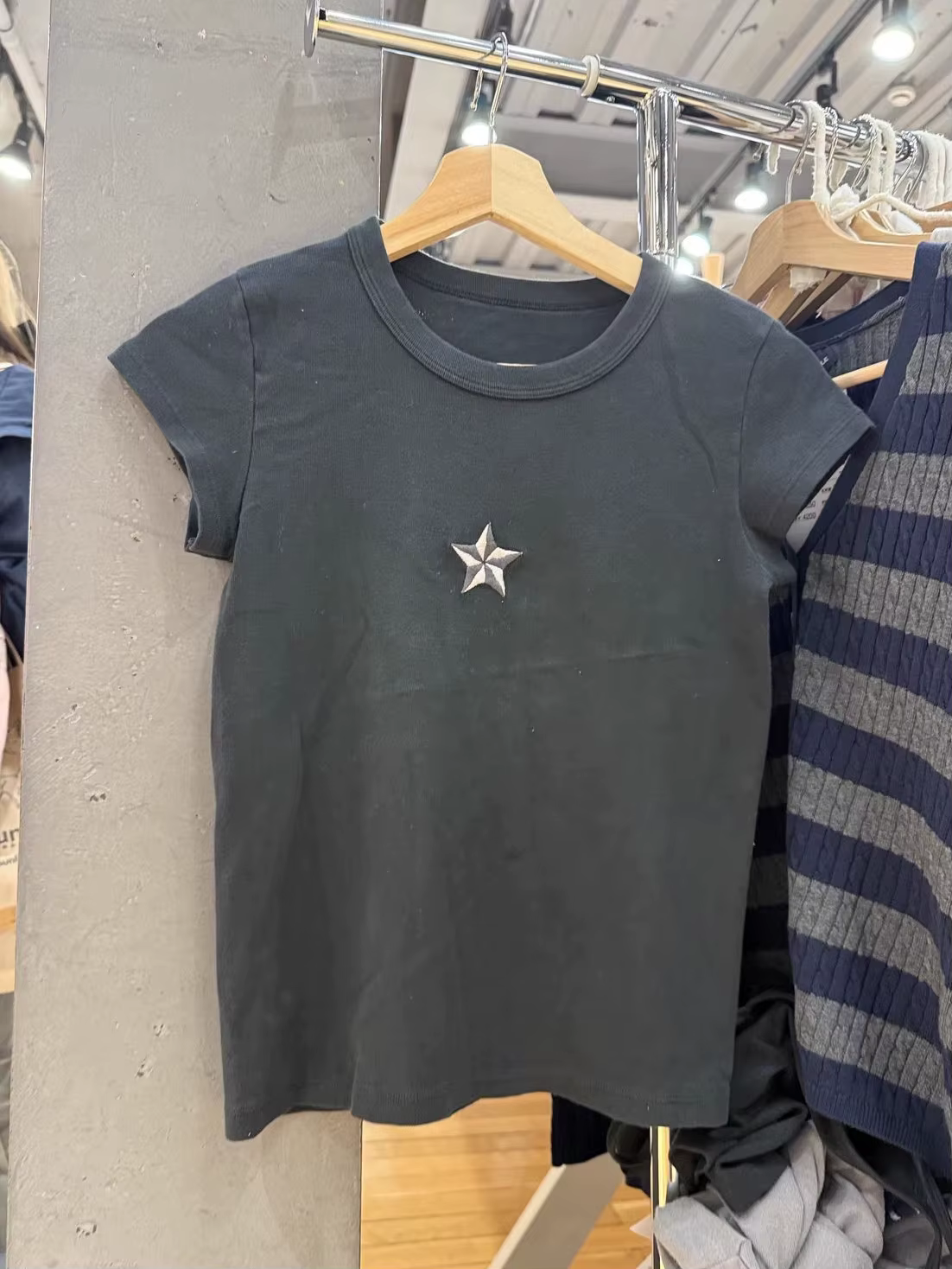 Nouveau T-shirt Femme Brodé Aile Arrière Col Rond Manches Courtes Été Vintage Streetwear Coton