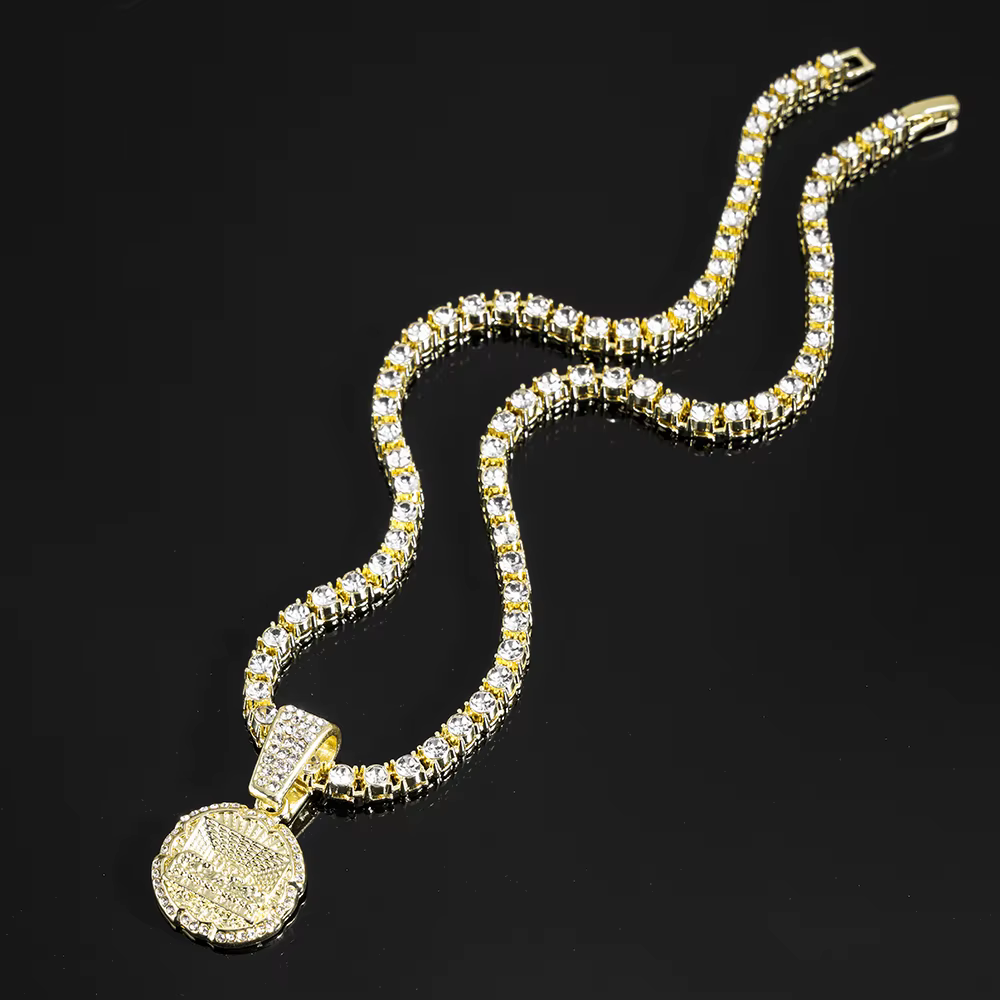Collier pendentif délicat et brillant pour hommes et femmes