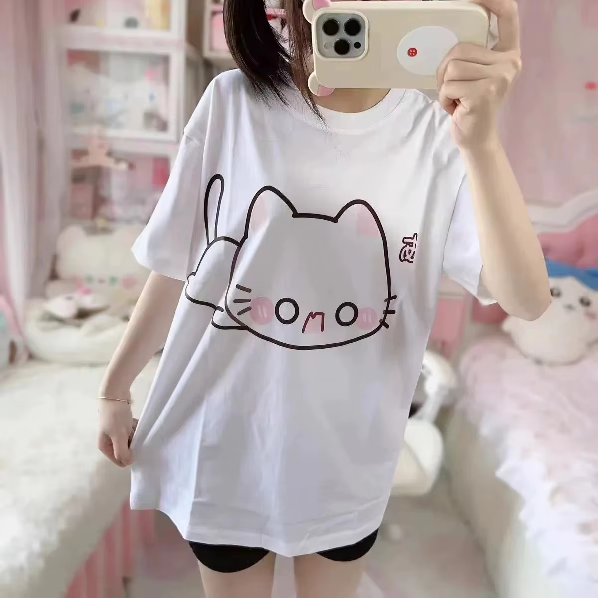 T-shirt pour femme avec motif de chat de dessin animé