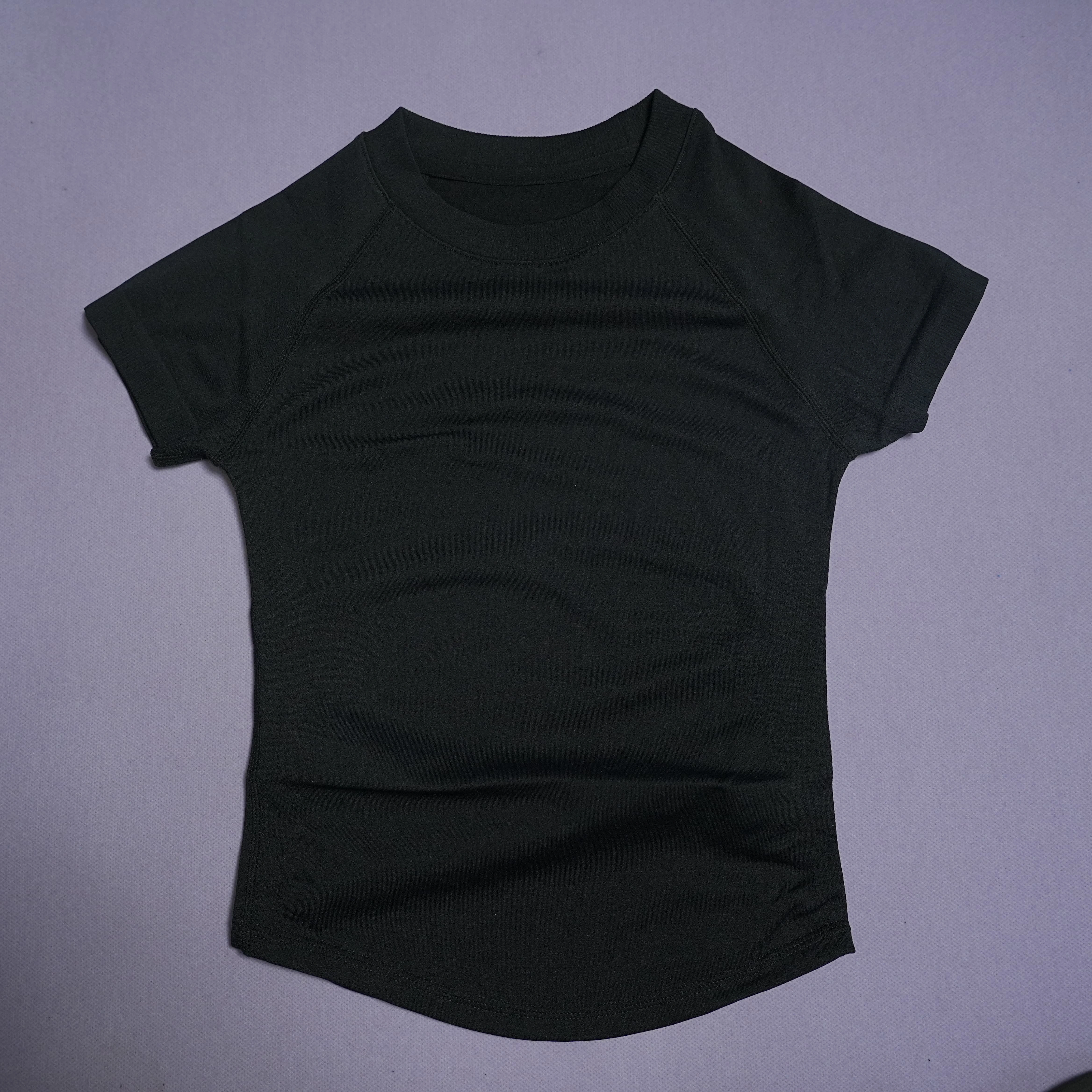 T-shirt de sport à manches courtes pour femme DFDK