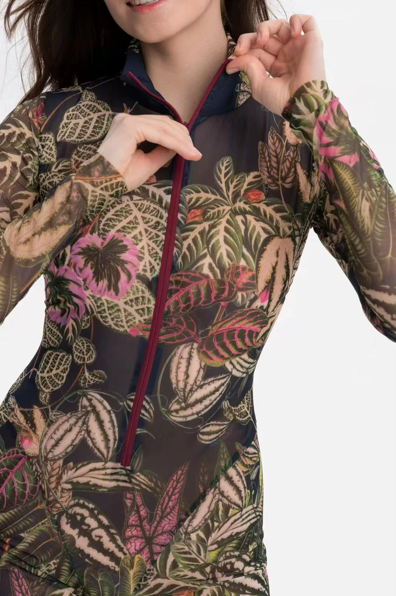 Maillot de bain une pièce à manches longues