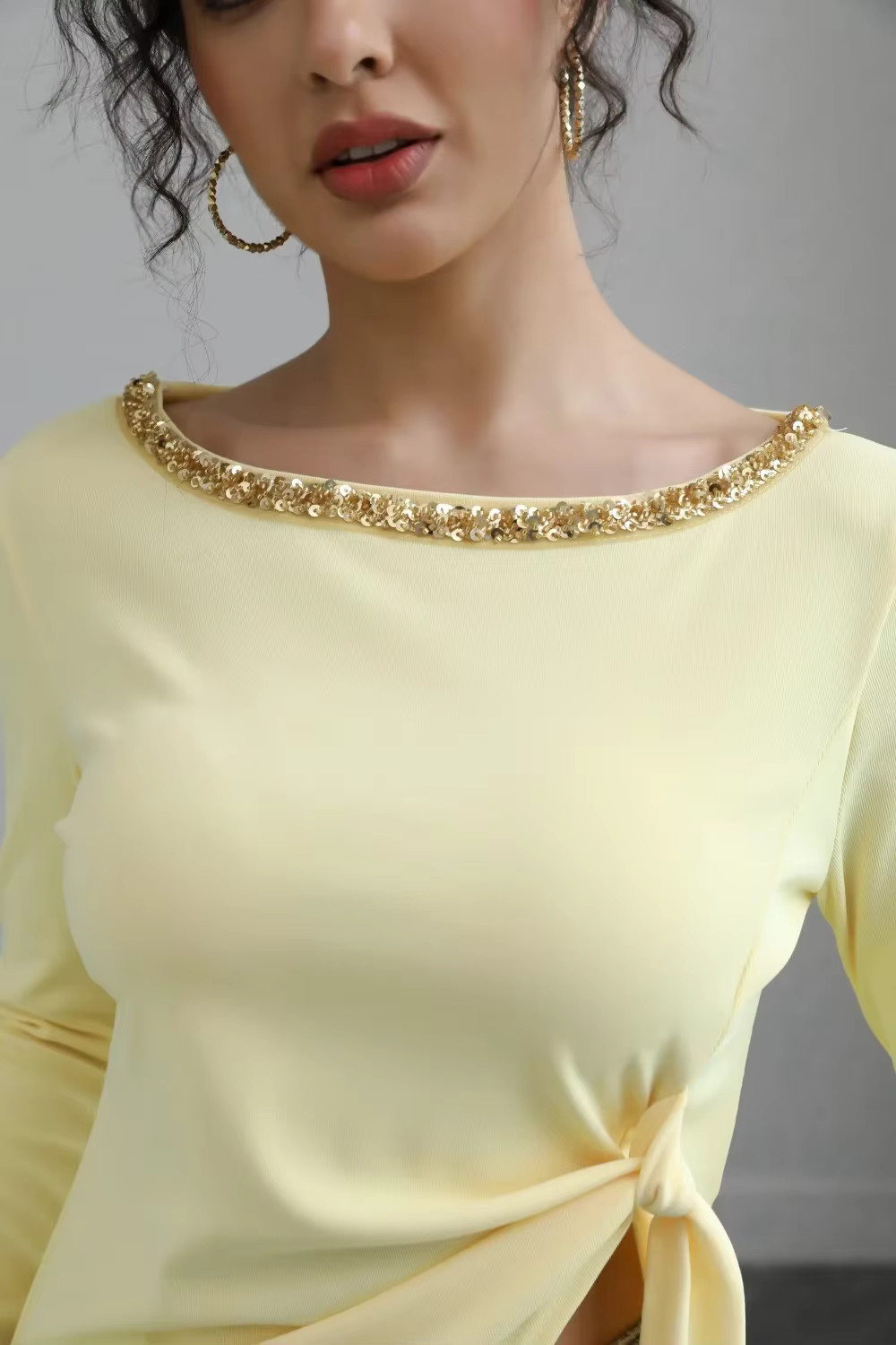 2025 femmes haut à paillettes cravate taille ourlet irrégulier moulante ajusté T-Shirt décontracté fête Blouse automne glamour Streetwear