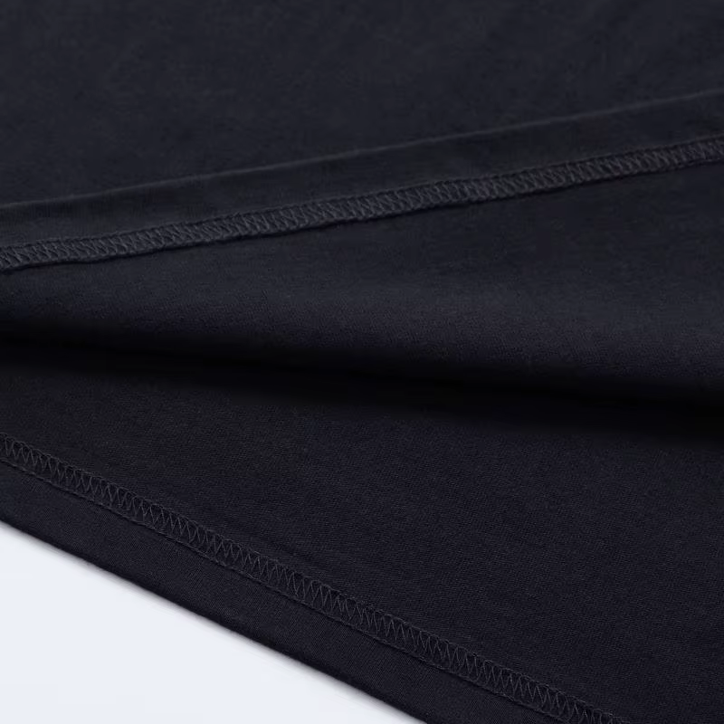 T-shirt à motif rébelliant Vasco Rossi - Noir avec des touches jaunes et blanches audacieuses