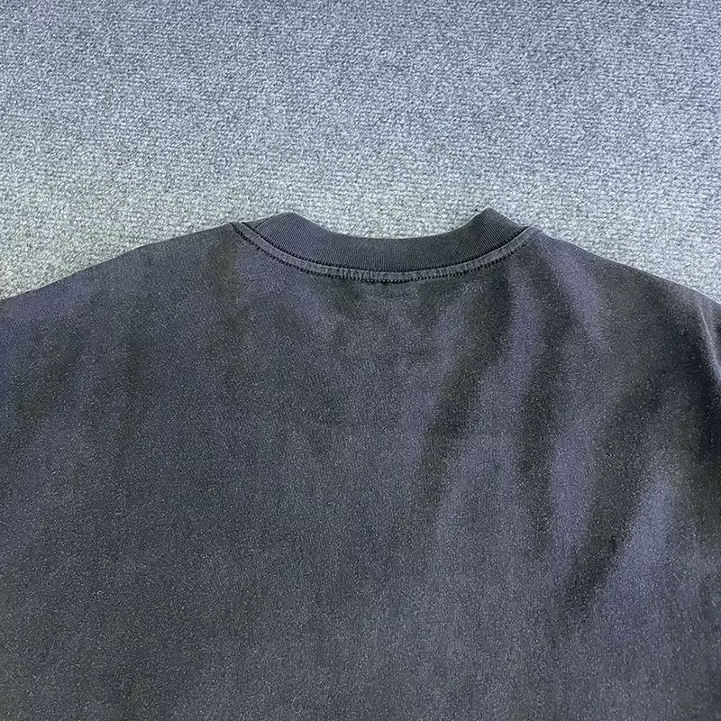 T-shirt vintage délavé noir vieilli SAINT pour homme et femme – Qualité supérieure