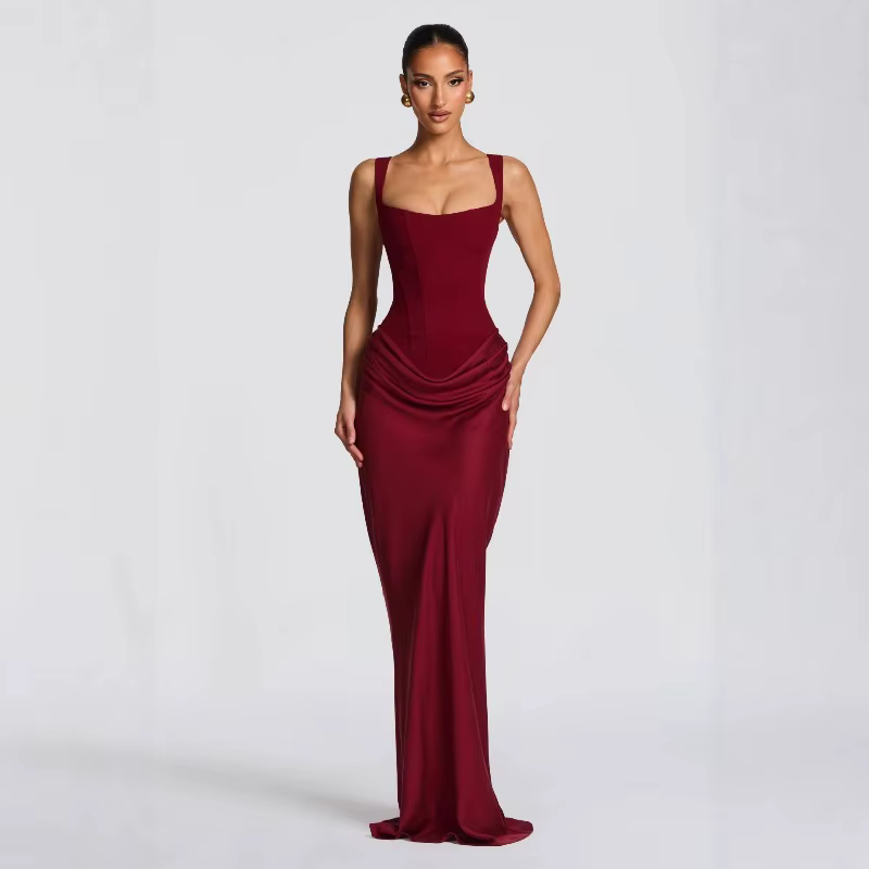 Robe de soirée élégante marron plissée longue à col carré sans manches et épaules dénudées