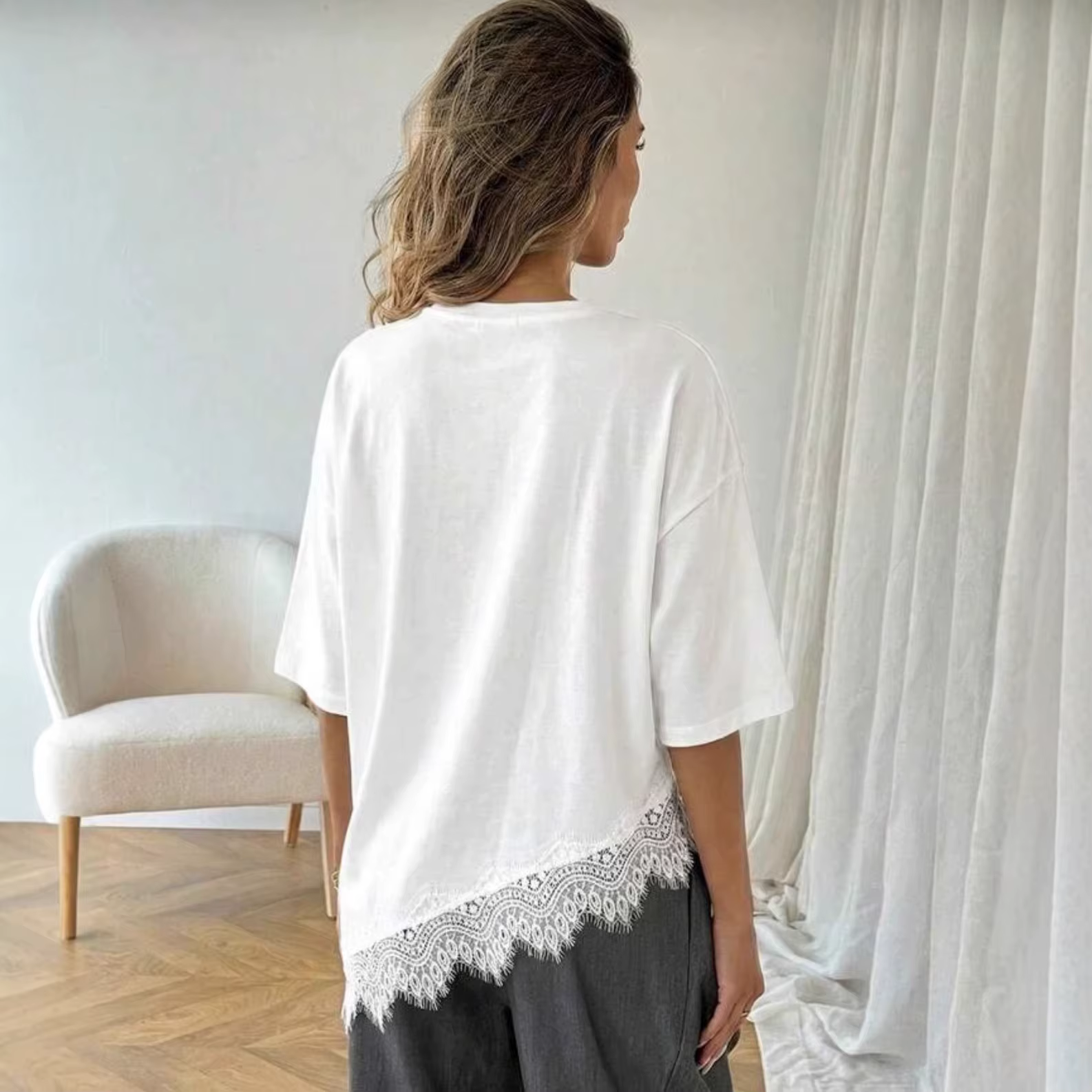 T-shirt femme en dentelle