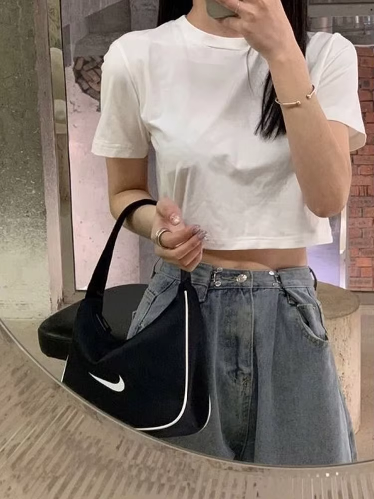 T-shirt femmes recadrée solide Sexy minimaliste offre spéciale mince décontracté mode Preppy Chic Tops basiques Style coréen Streetwear populaire