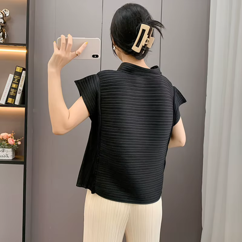 LANMREM 2025 été nouveau T-shirt plissé pour femmes épaules dénudées revers manches courtes élastique col montant ample pull haut 2DB4315