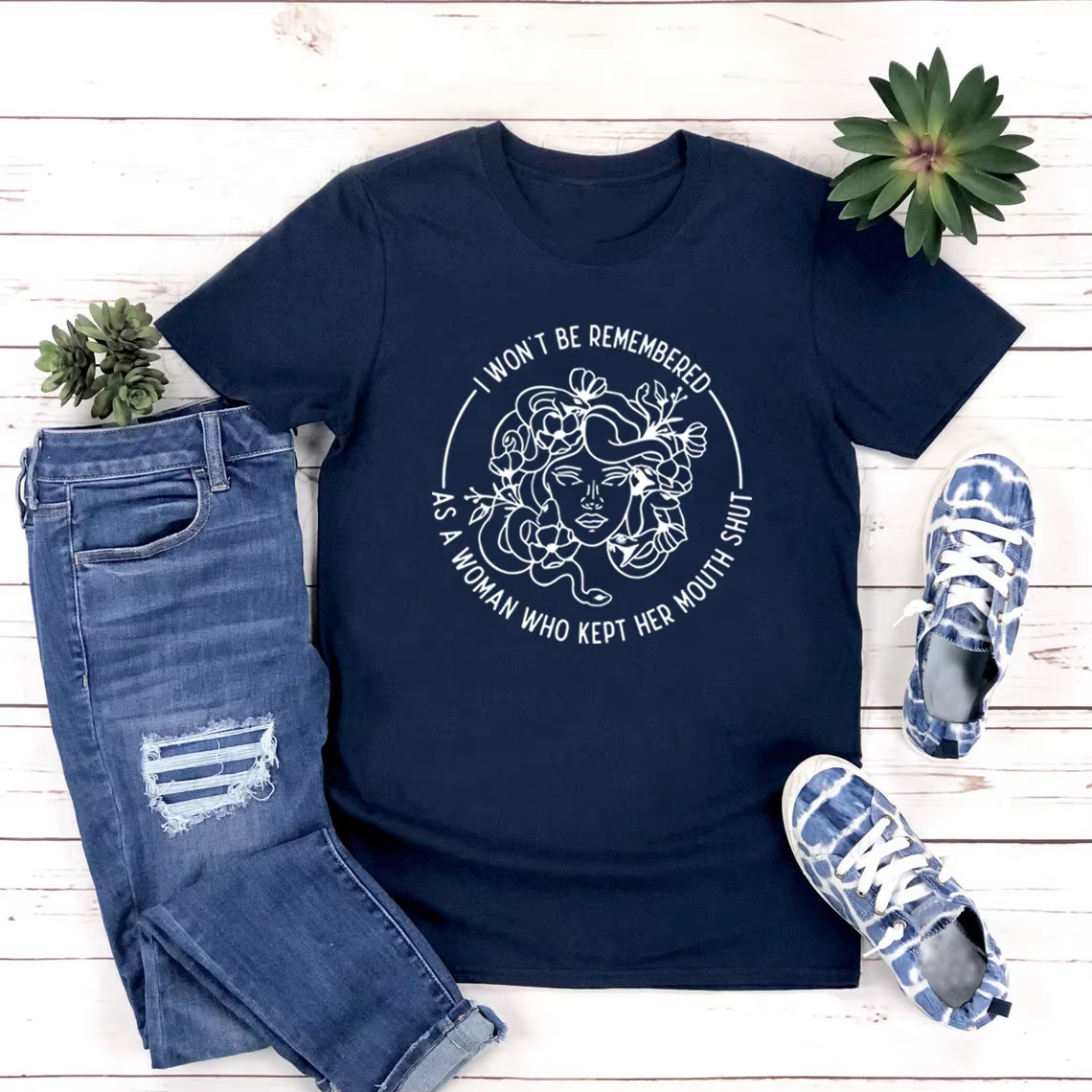 Je ne serai rappelé comme une femme qui manquez ma bouche fermer T-shirt pour femmes