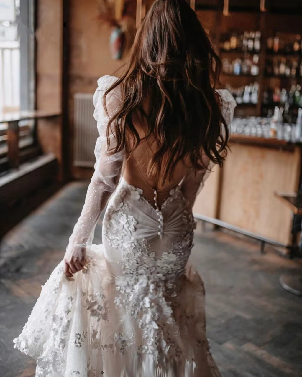 Manches longues de mariage à paillettes