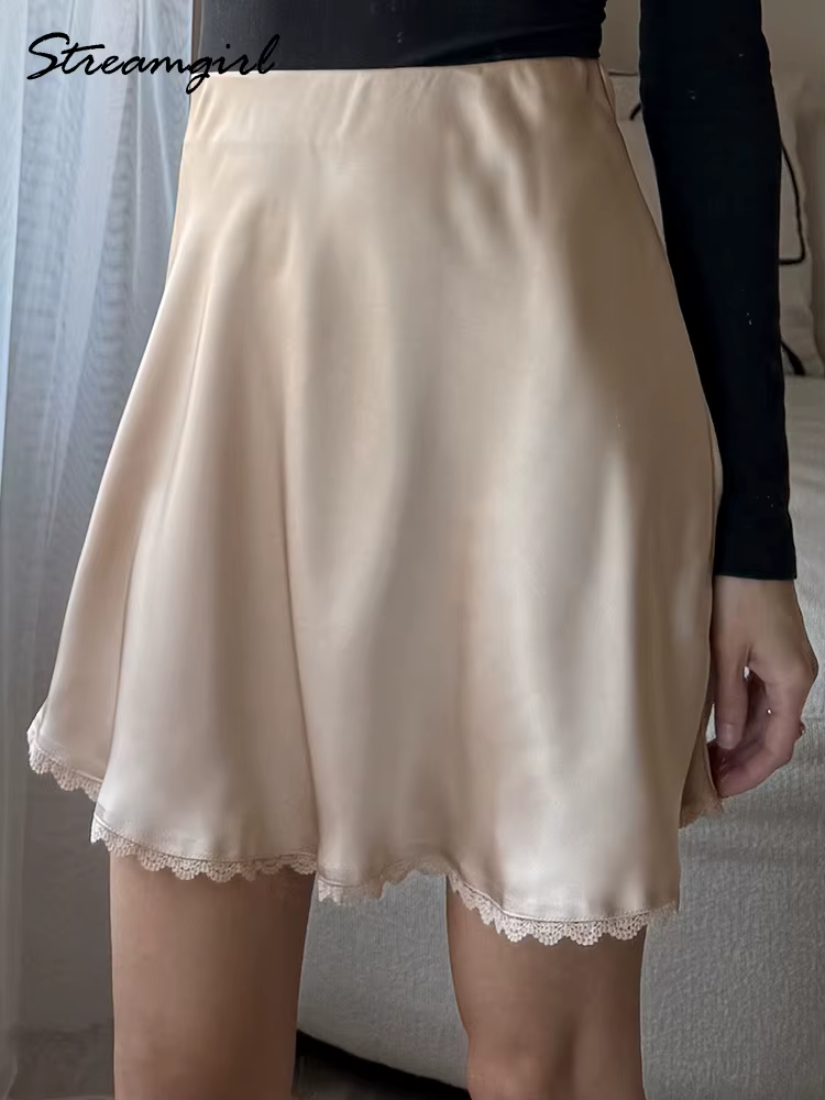 Mini-jupe en satin Streamgirl avec dentelle pour femme