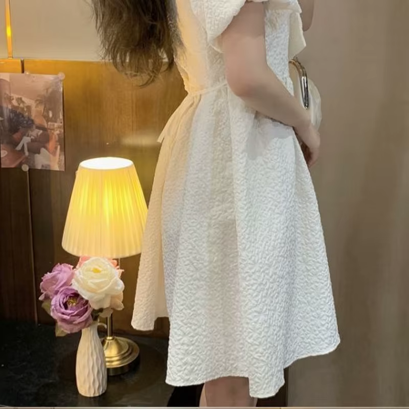 Robe blanche dégradée à manches bouffantes décontractées pour femmes