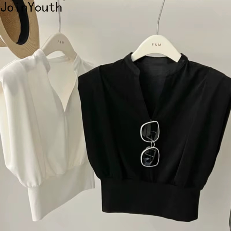 T-shirts pour femmes hauts courts manches volantes col en v