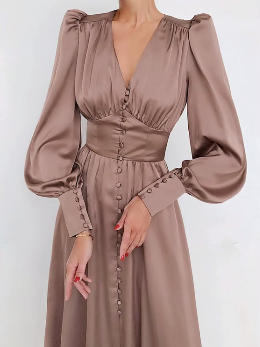 Robe de soirée élégante en satin