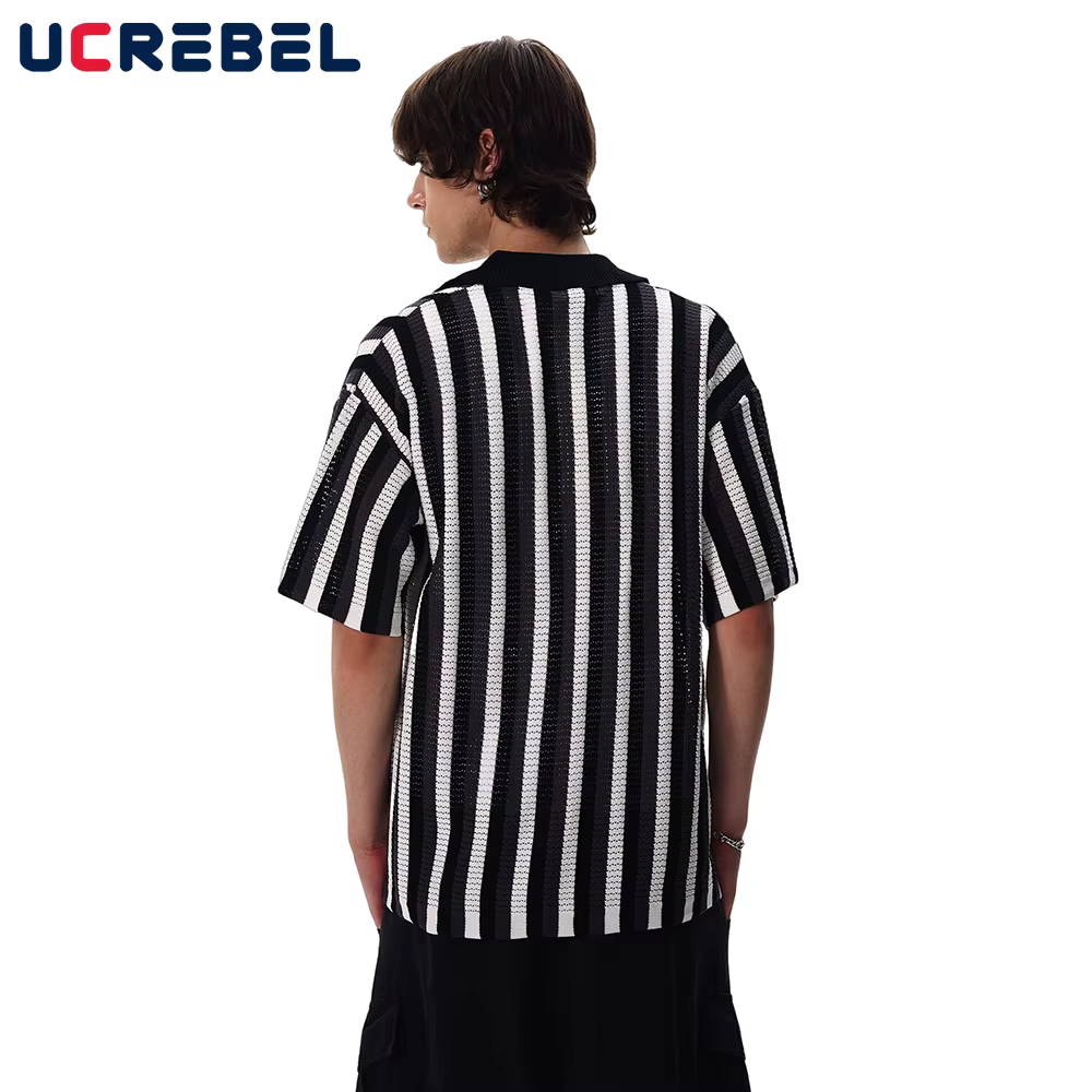 Cardigan tricoté rayé épissé pour hommes