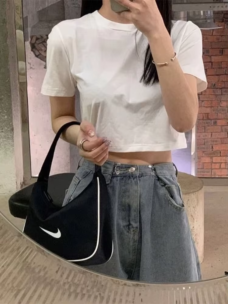 T-shirt femmes recadrée solide Sexy minimaliste offre spéciale mince décontracté mode Preppy Chic Tops basiques Style coréen Streetwear populaire