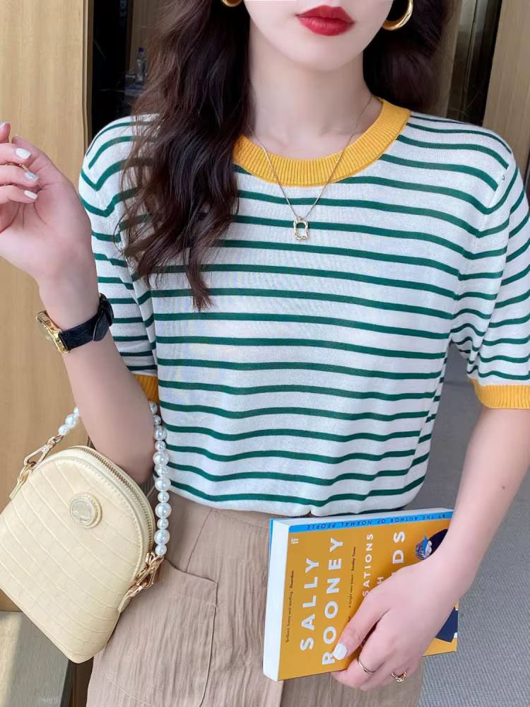 T-shirt décontracté à rayures pour femme