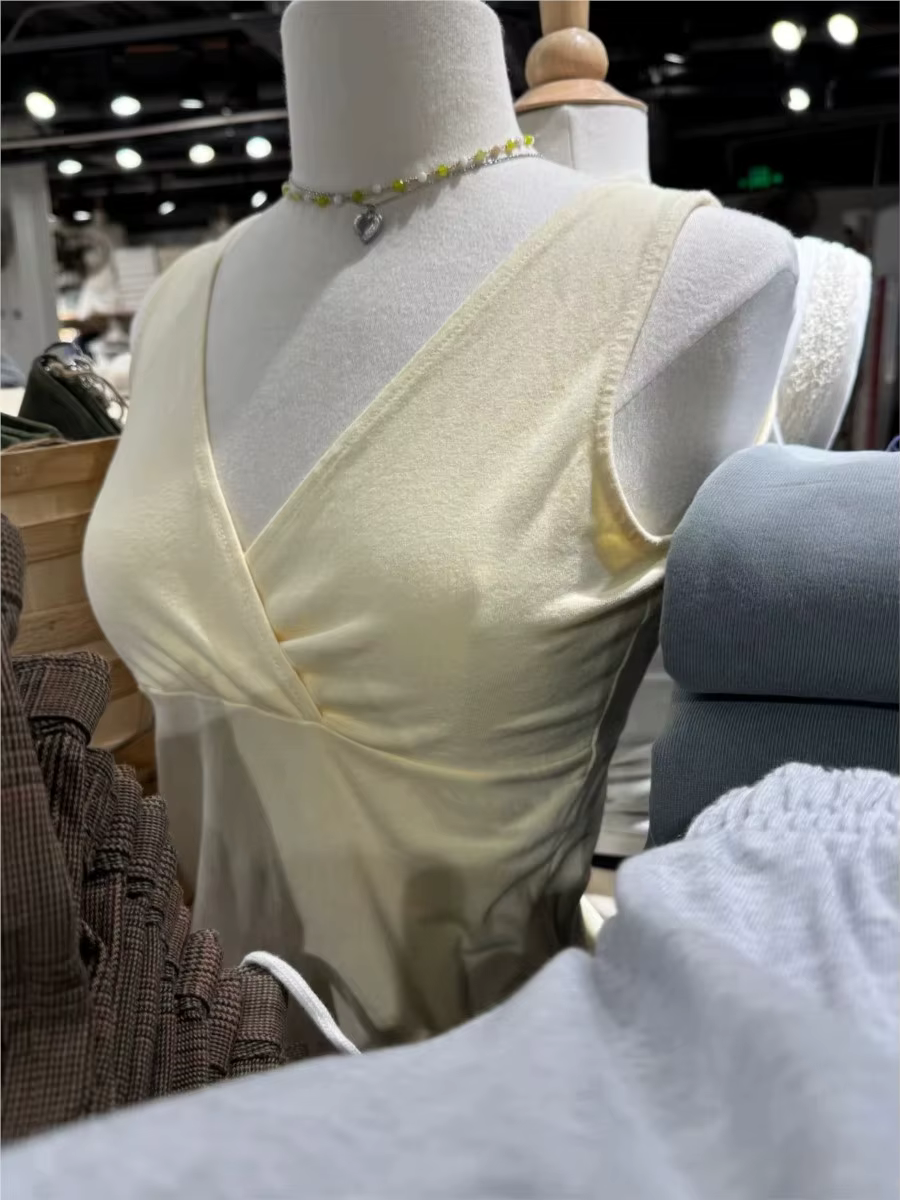Jaune mince col en v débardeur femmes été décontracté Simple coton sans manches gilet propre fille Preppy Style doux basique Camis OOTD nouveau