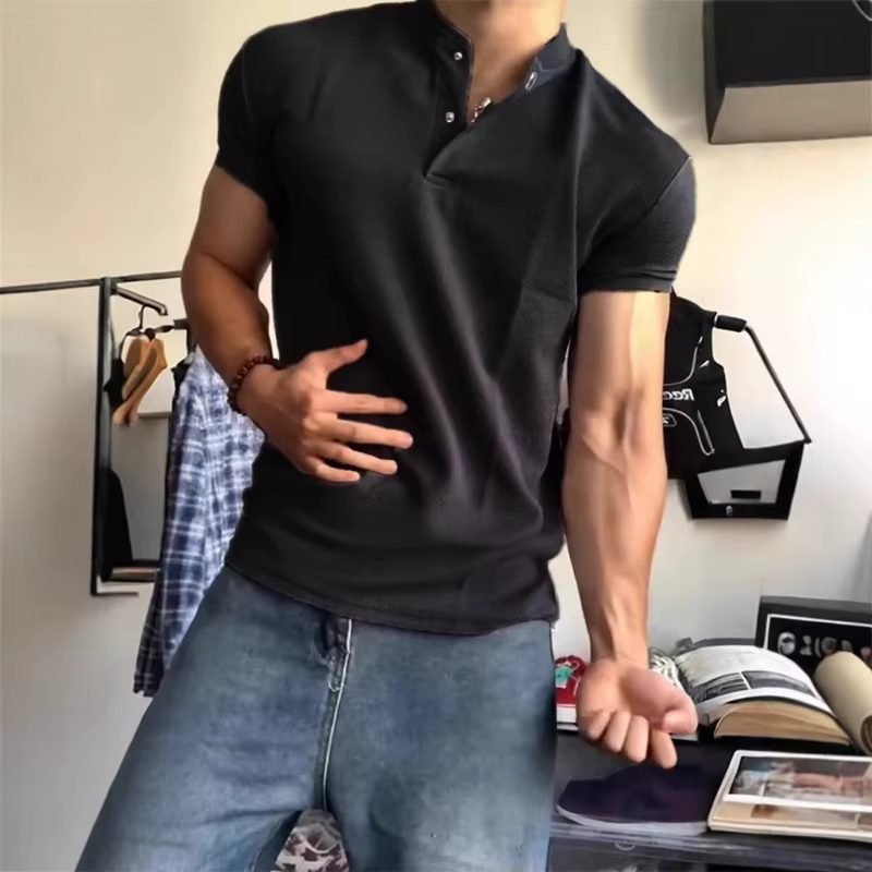 T-shirts à col Henry pour hommes