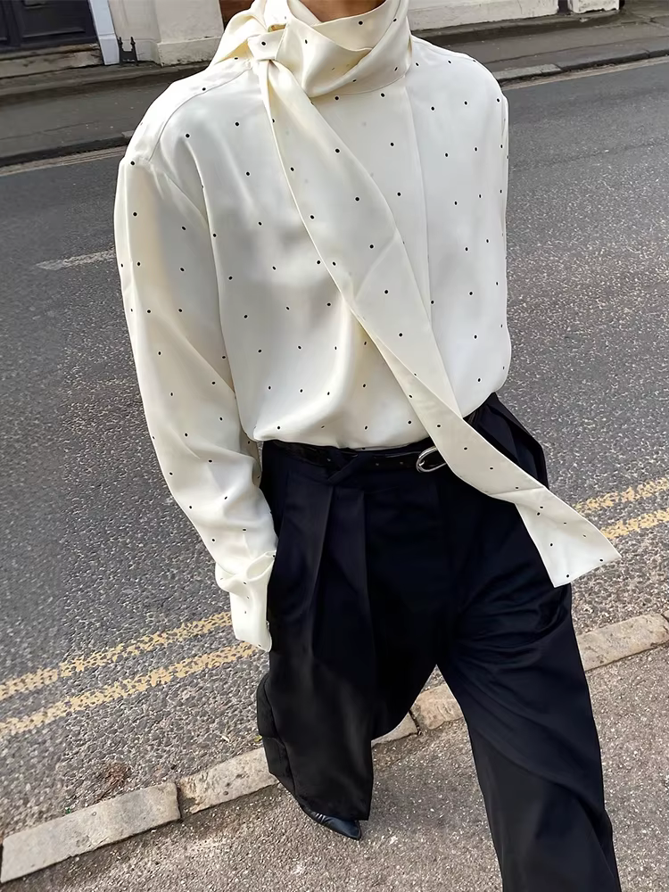 Chemisier blanc à pois pour femme