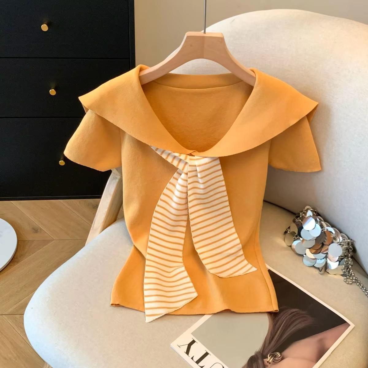 Haut en tricot rayé à lacets et manches courtes pour femme