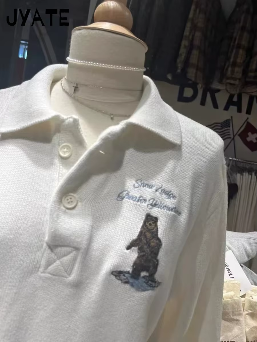 Pull ample brodé d'ours mignon pour femmes