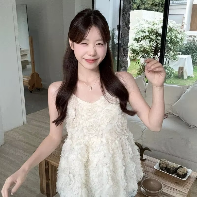 Camisole à fleurs tridimensionnelles lourdes au Design français