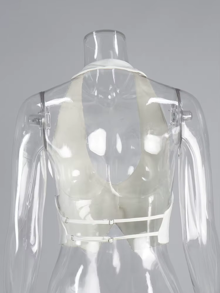 Débardeurs blancs élégants à col licou et dos nu pour femme