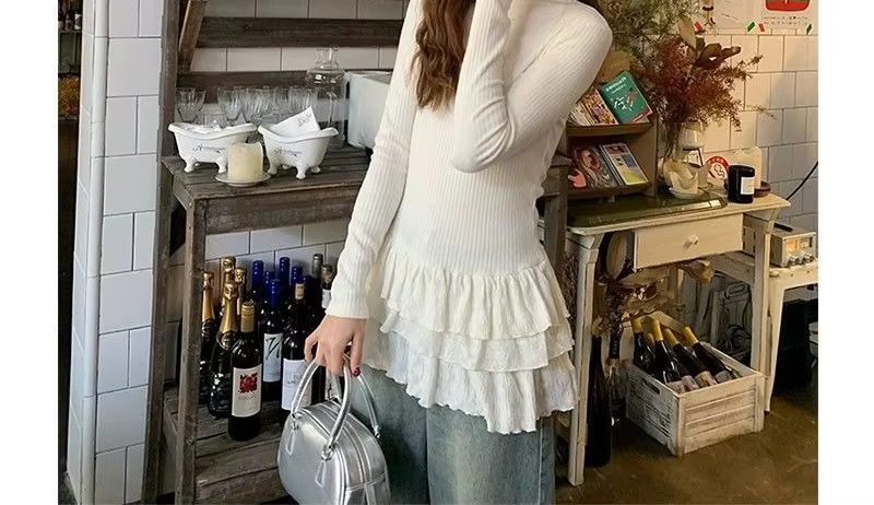 T-shirt chaud à col mi-haut et manches longues pour femme en hiver, coupe ajustée avec dentelle et dentelle intérieure, comme sous-vêtement, haut de gamme