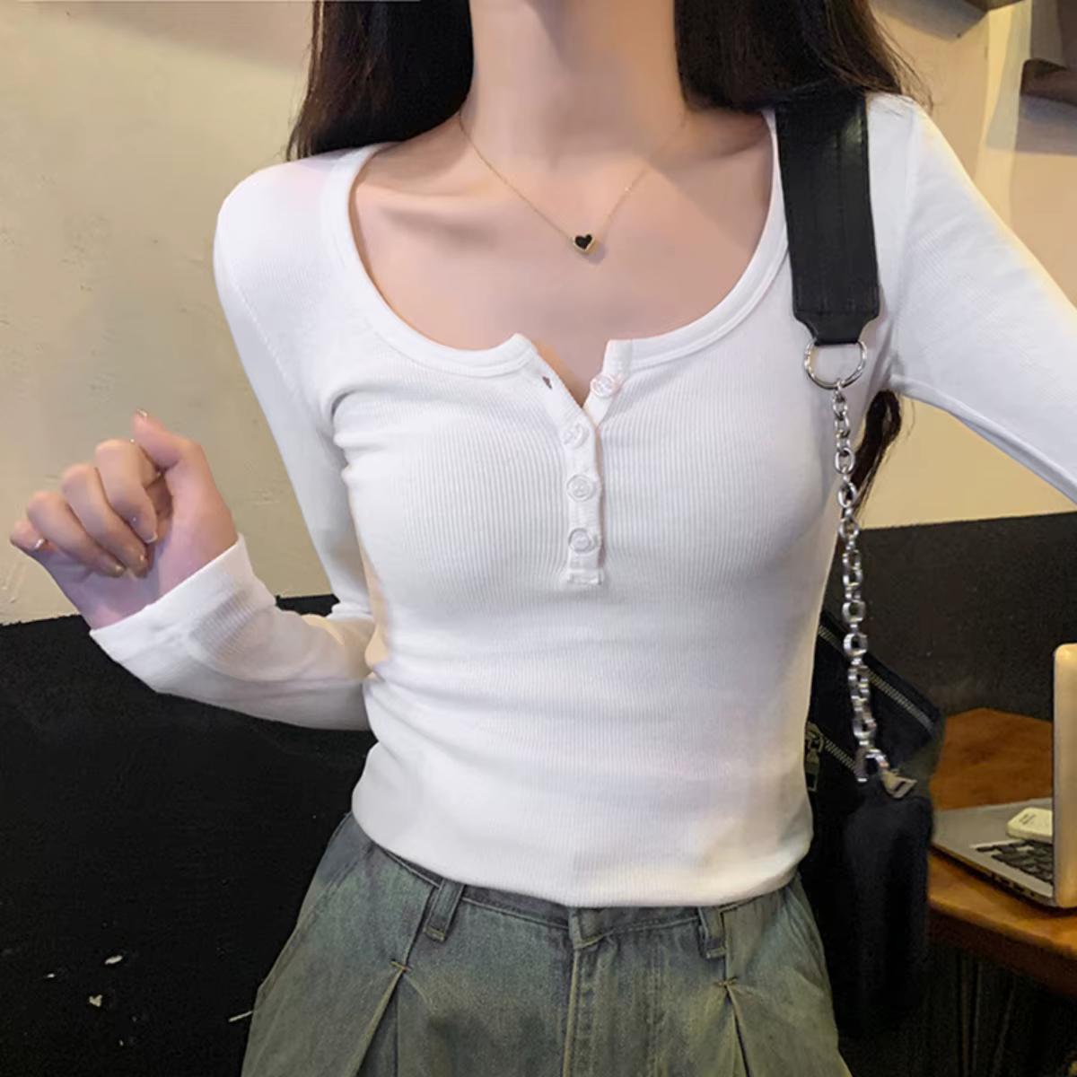 Femmes fileté mince T-Shirt bouton demi col ouvert à manches longues couleur unie haut ajusté printemps automne quotidien décontracté mode vêtements
