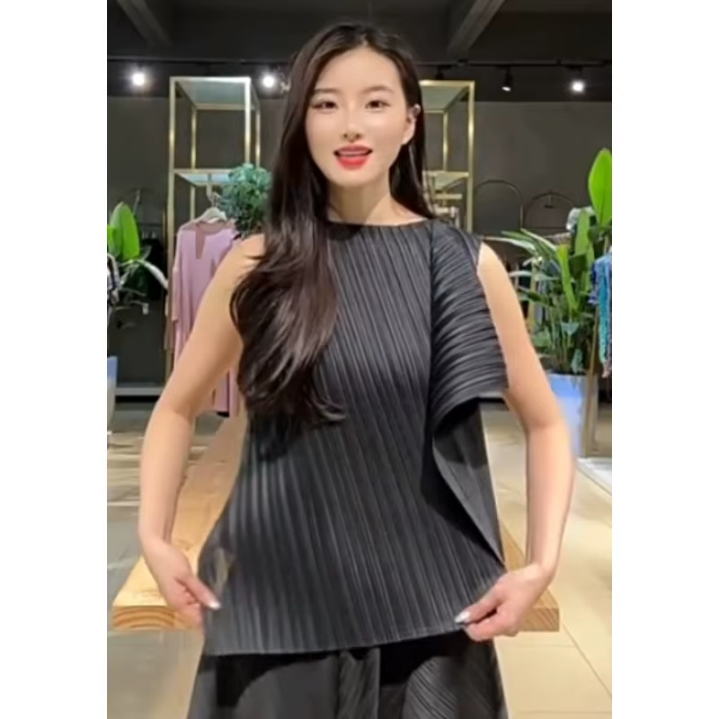 T-shirt sans manches Miyake plissé été nouveau col rond mince polyvalent irrégulier femmes maillot de corps hauts plusieurs façons porter