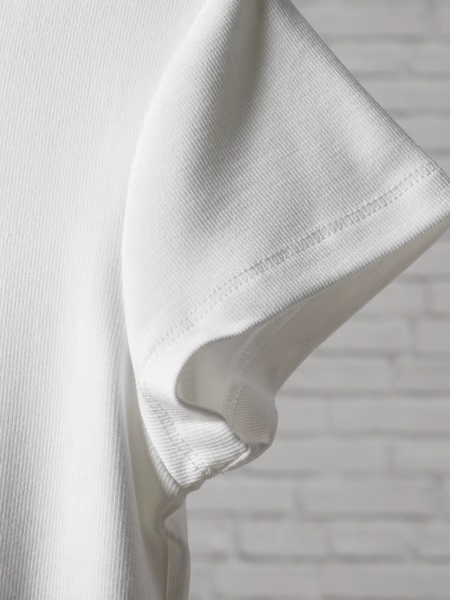 T-shirt à manches courtes et col rond pour femme
