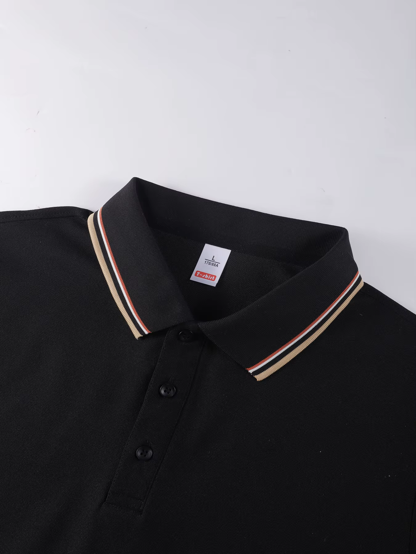 T-shirt manches courtes col Polo contrasté pour femme