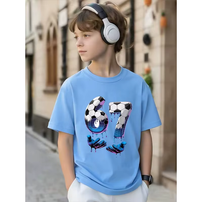 T-shirt pour enfants noir à thème sportif