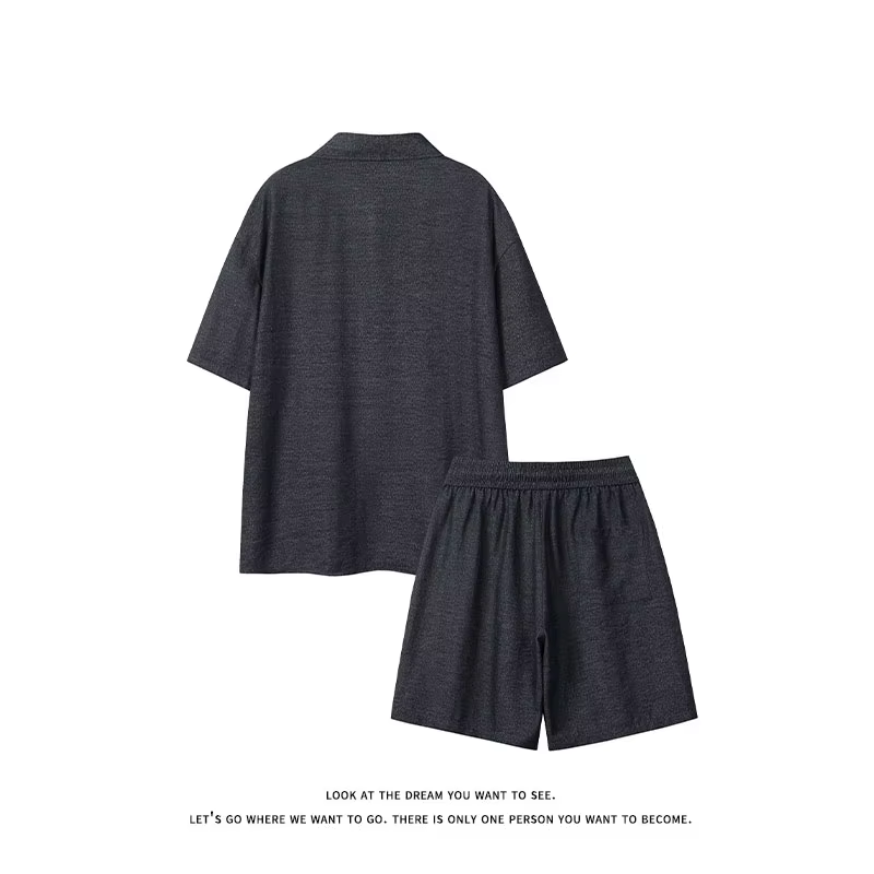 Ensemble chemise à manches courtes et short pour homme