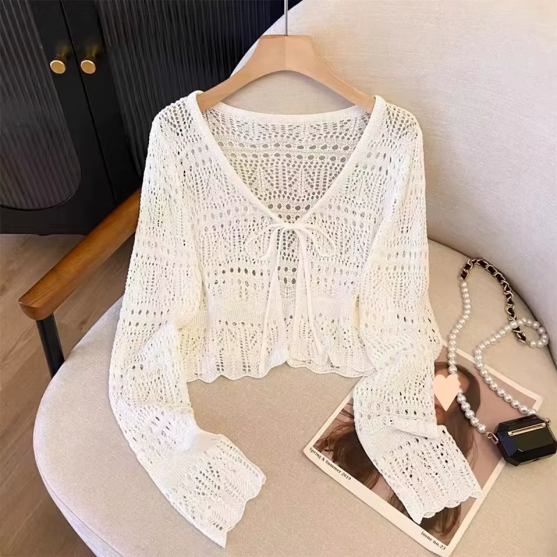 Cardigan en tricot crocheté pour femme