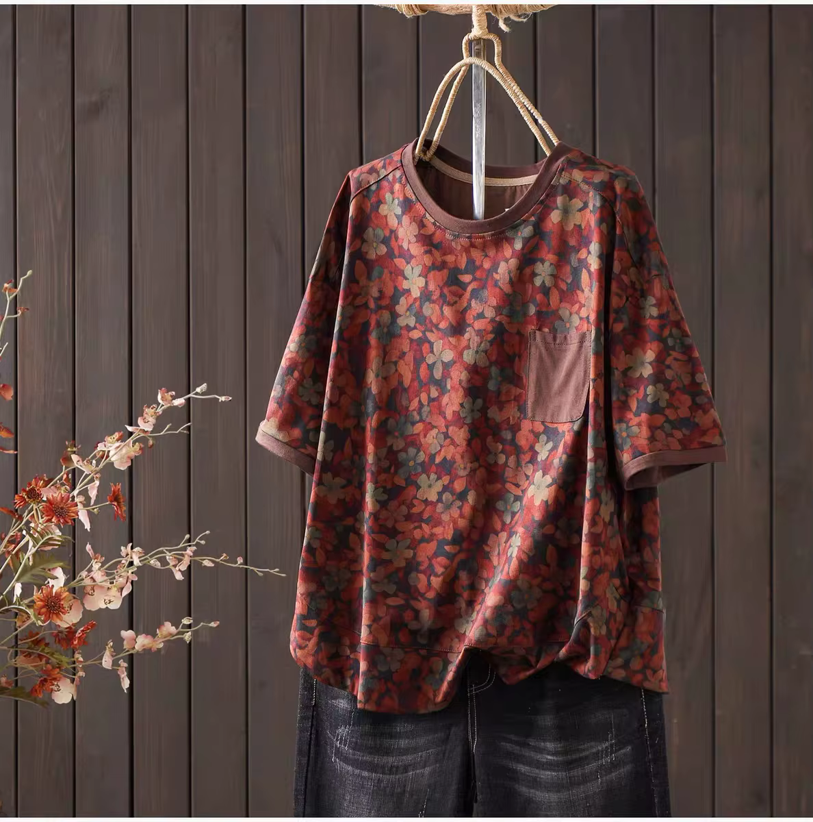 T-shirt vintage à imprimé floral pour femme