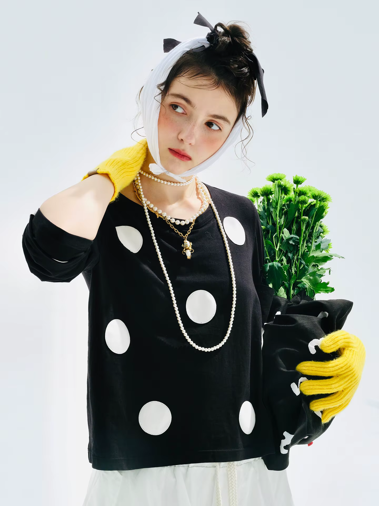 Haut noir à manches longues pour femmes avec grand t-shirt à la mode décontracté à pois blancs 255179
