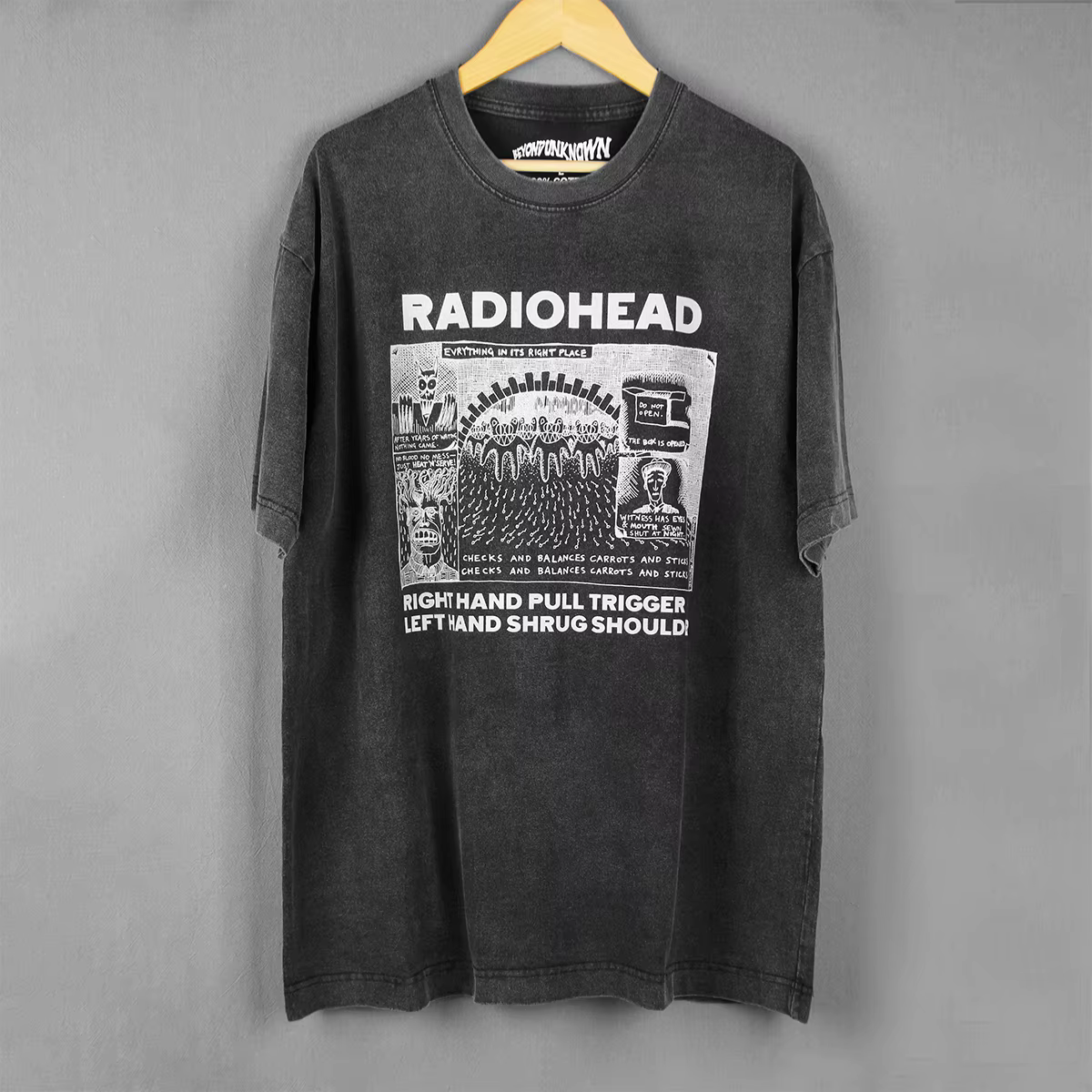T-shirt Radiohead Everything in its right place
