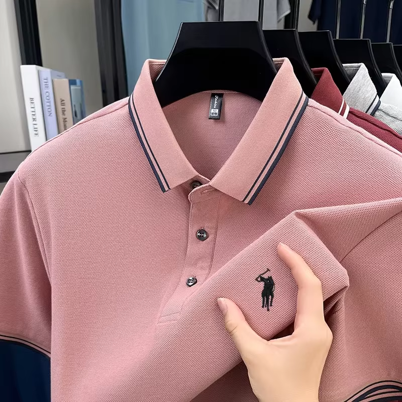 Polo brodé avec motif poney pour homme