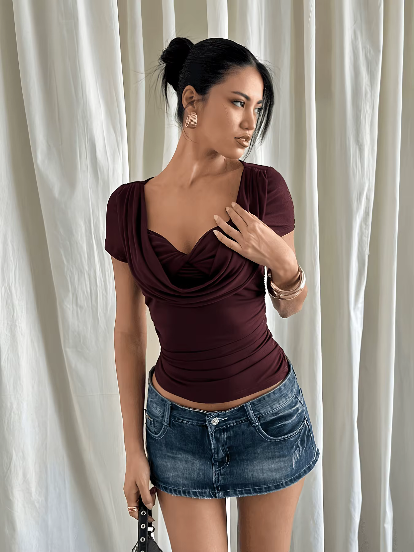 Haut à col bénitier bordeaux pour femme - T-shirt ajusté froncé à manches courtes