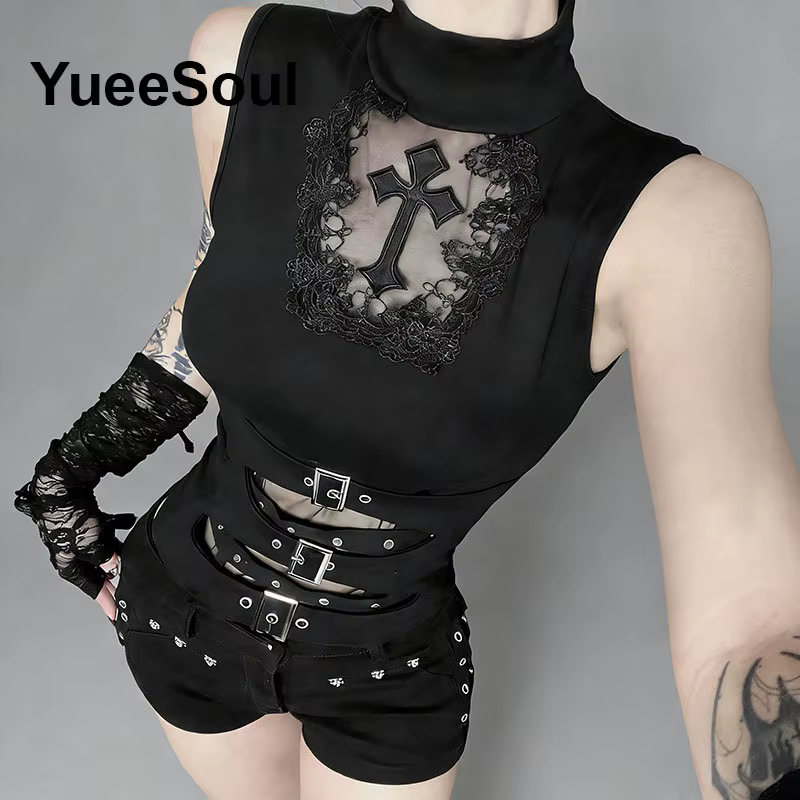 Crop tops gothiques noirs à fines bretelles en maille