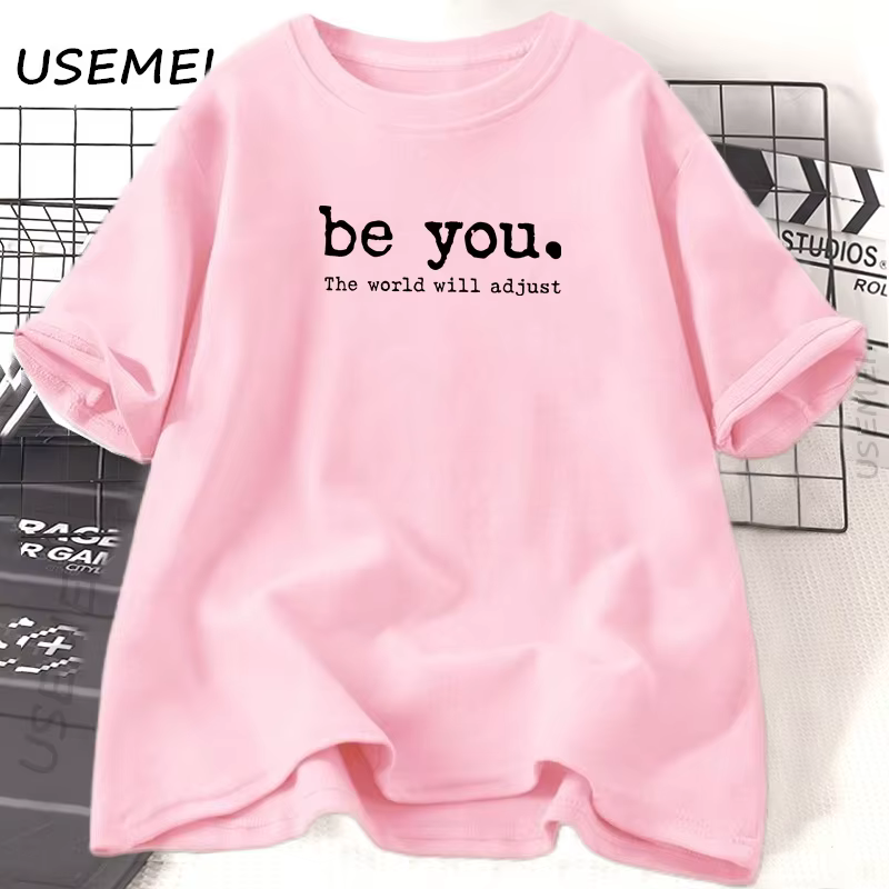 Soyez-vous le monde ajusteront T-shirt inspirant femmes