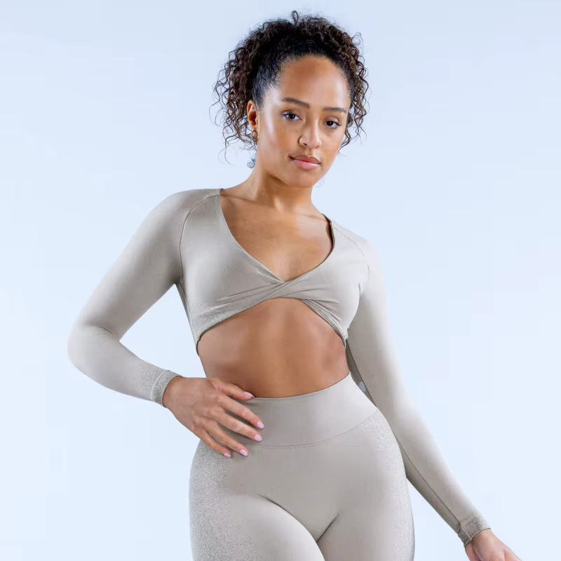 Haut de yoga court pour femme à col en V profond