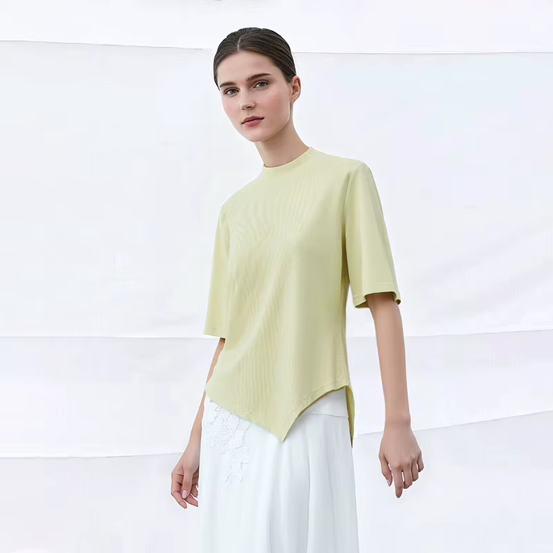 T-shirt Amii pour femme
