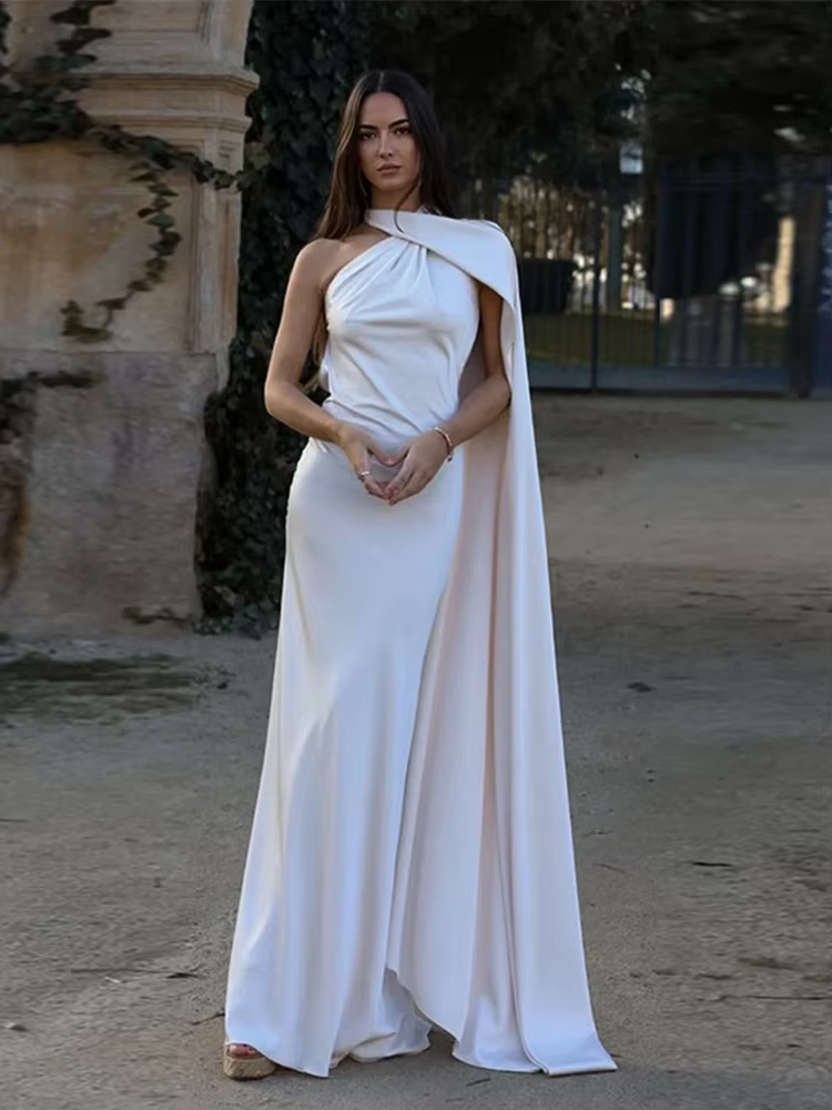 Robe longue à col licou pour femmes