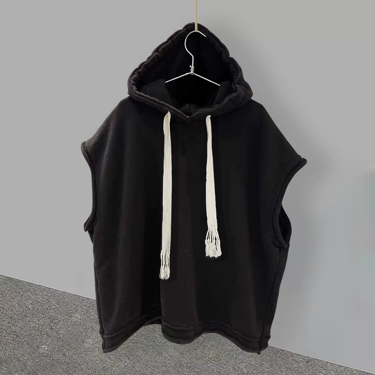 T-shirt sans manches à capuche pour hommes