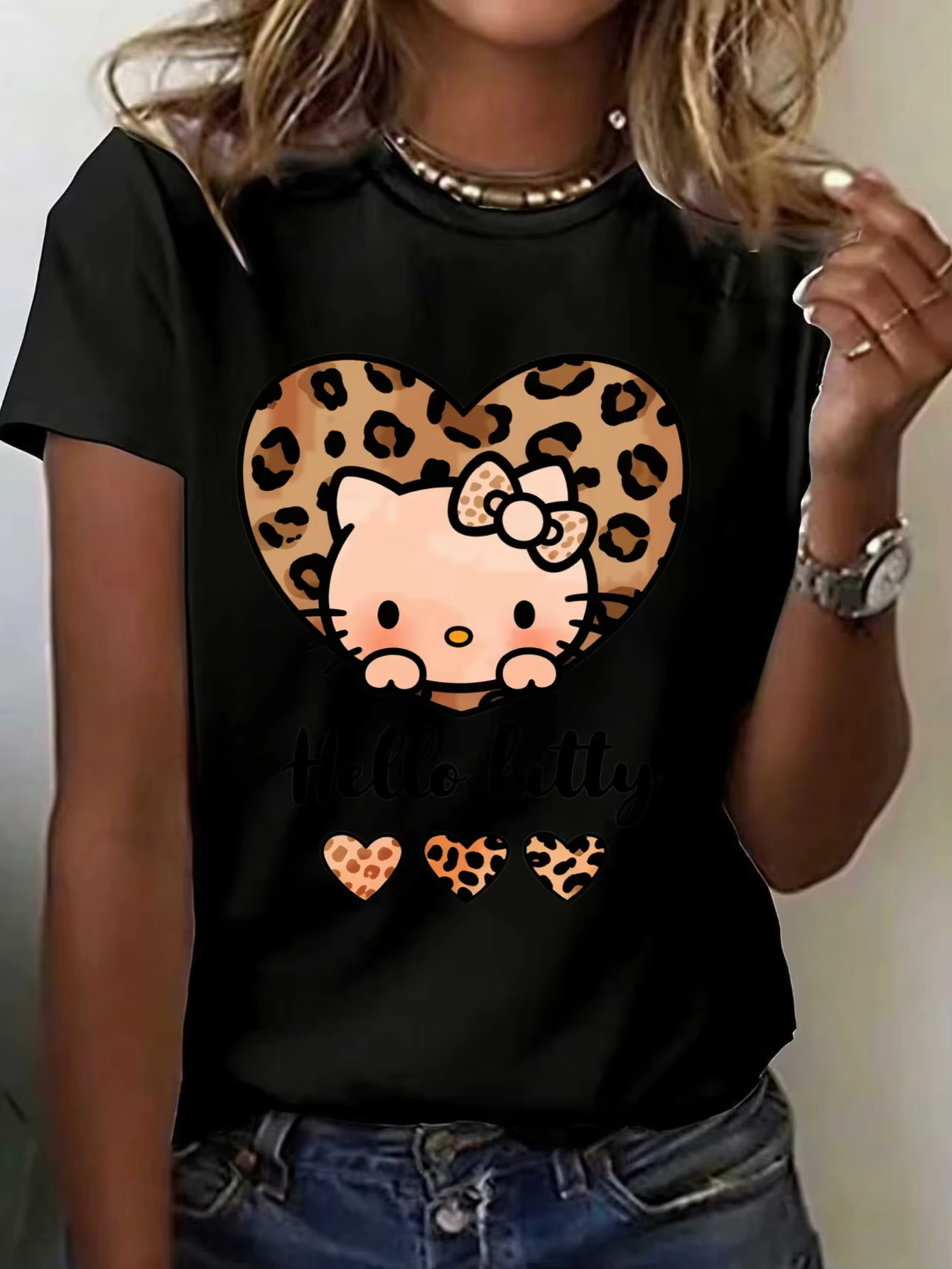Nouveau T-shirt d'été Kawaii Hello Kitty à imprimé léopard et cœur