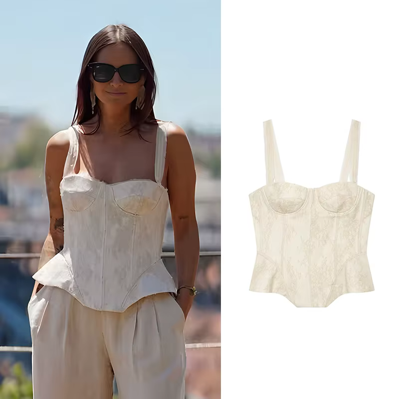Hauts pour femmes : Corset en dentelle tendance