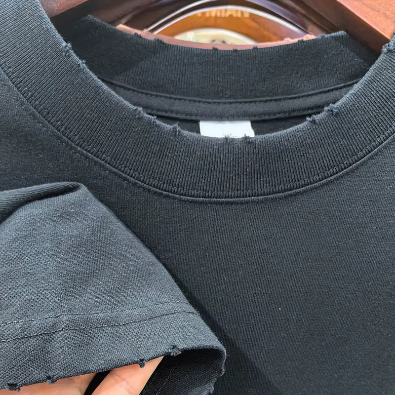 T-shirt surdimensionné avec LOGO personnalisé déchiré